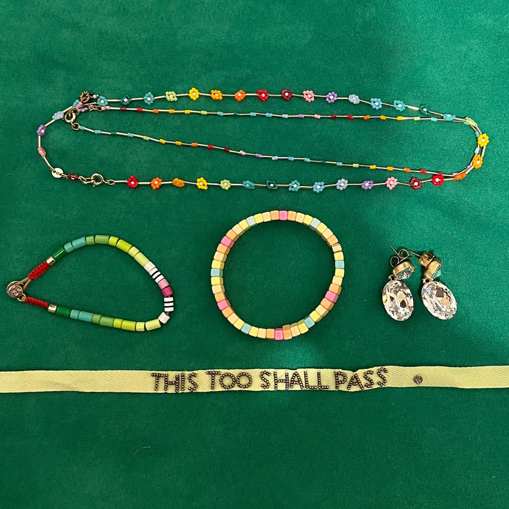 Roxanne assoulin BUNDLE! 2 necklaces, 3 bracelets, 1 set of earrings.